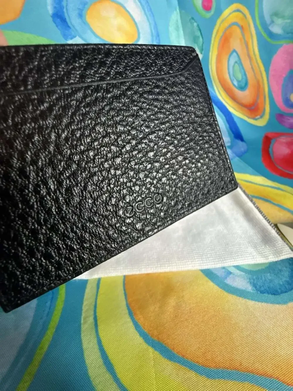 ECCO 118 Danko Black Pebble Grain Leather Slim Card Holder with dust cover